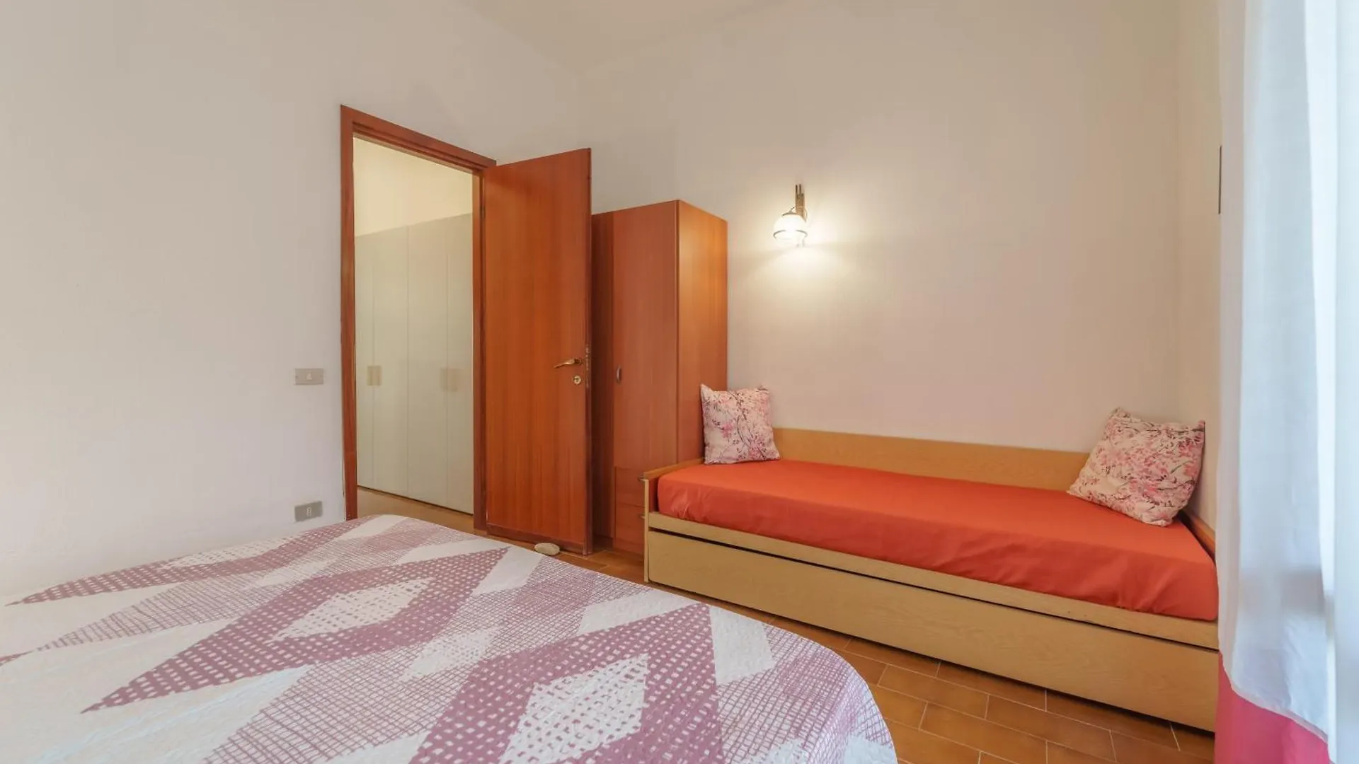 Residence I Due Golfi - Goelba Lacona