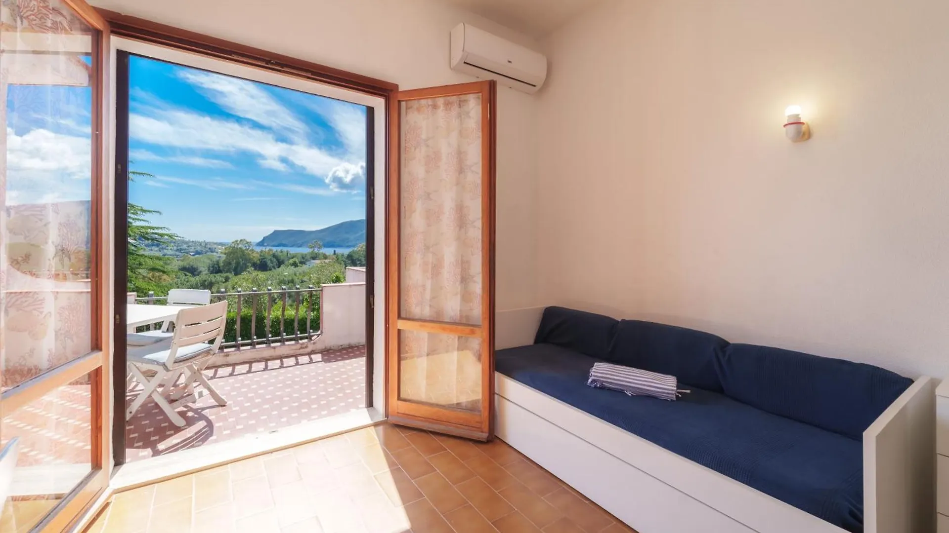 Residence I Due Golfi - Goelba Lacona Apartment