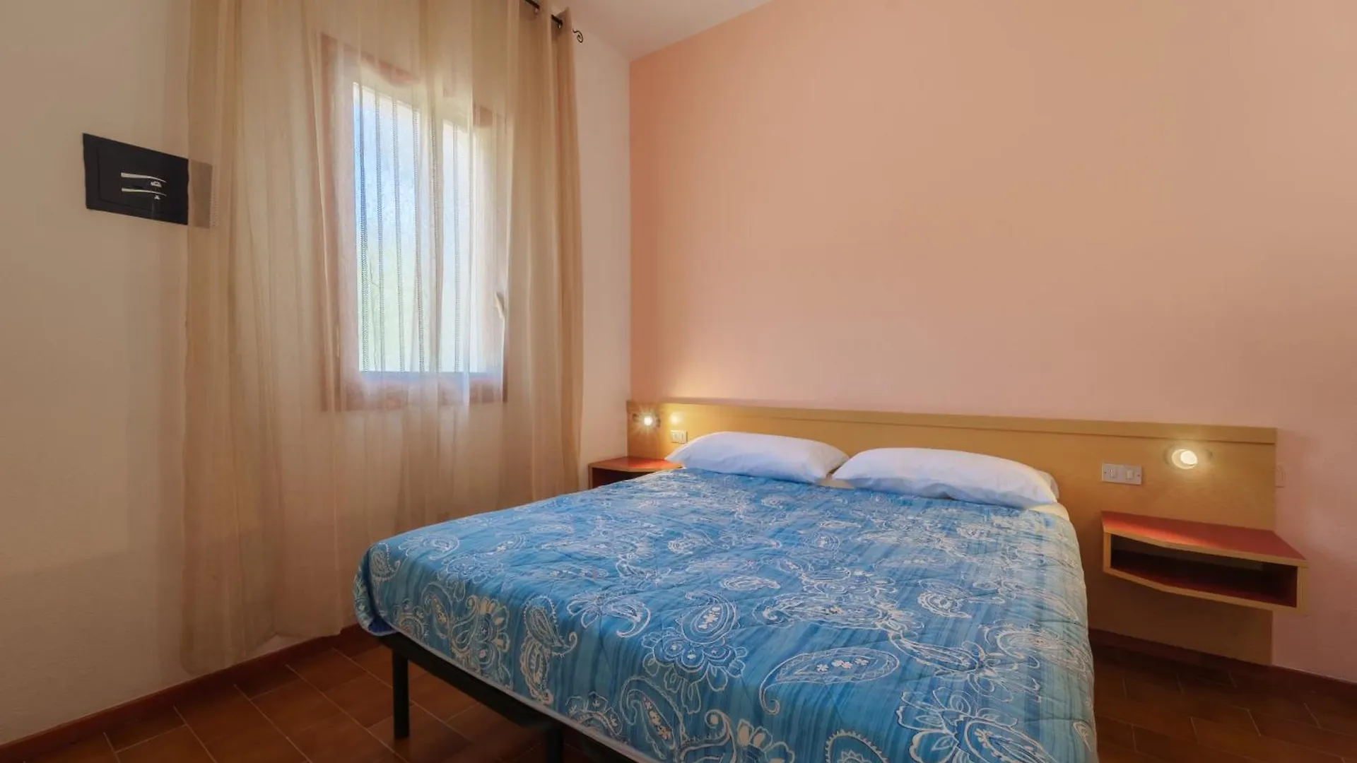 Residence I Due Golfi - Goelba Lacona
