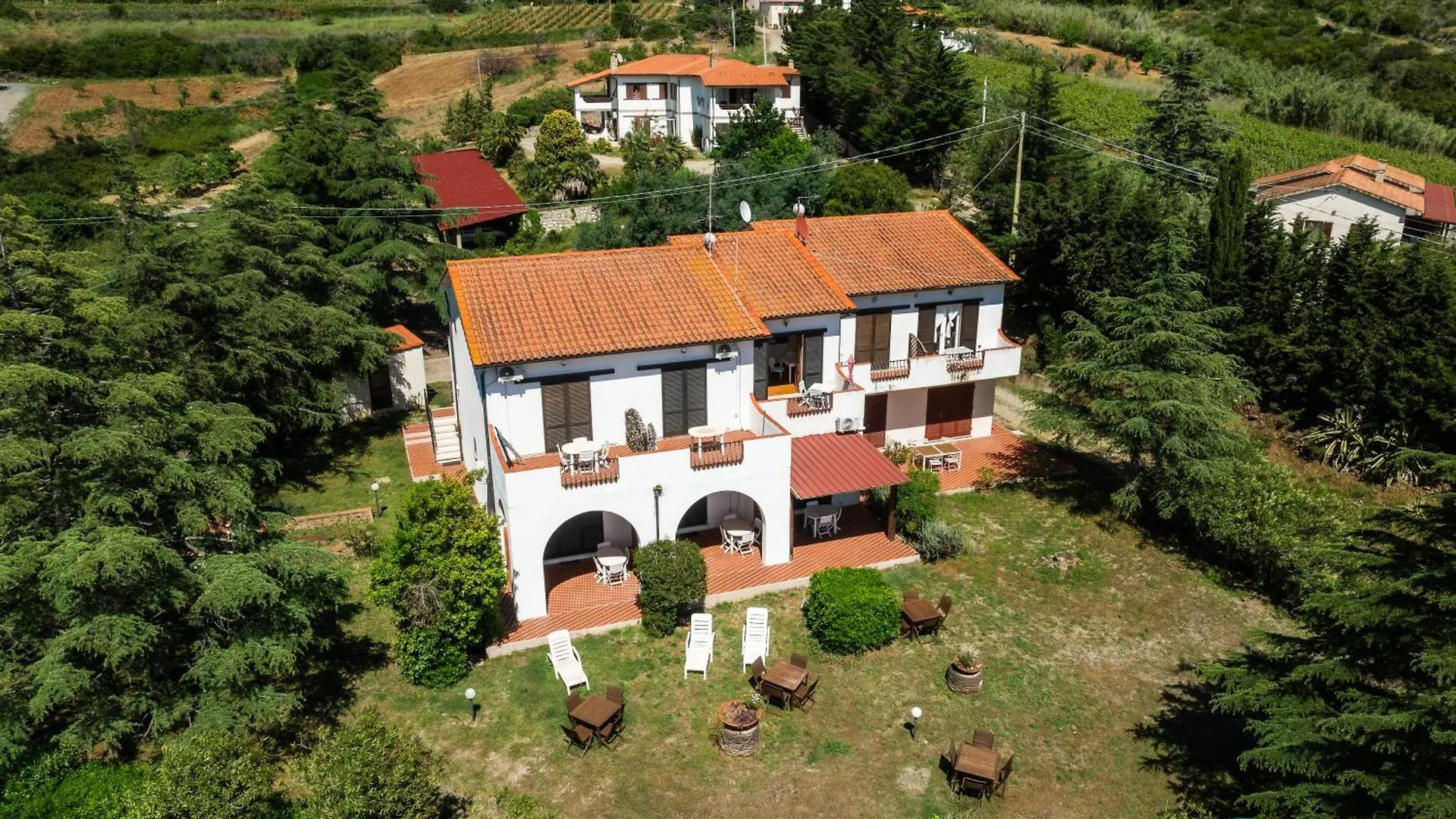 Residence I Due Golfi - Goelba Lacona