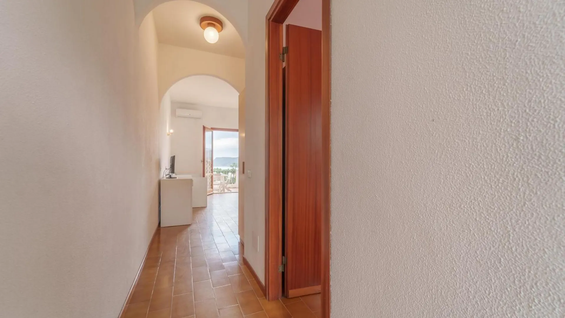 Residence I Due Golfi - Goelba Lacona Apartment