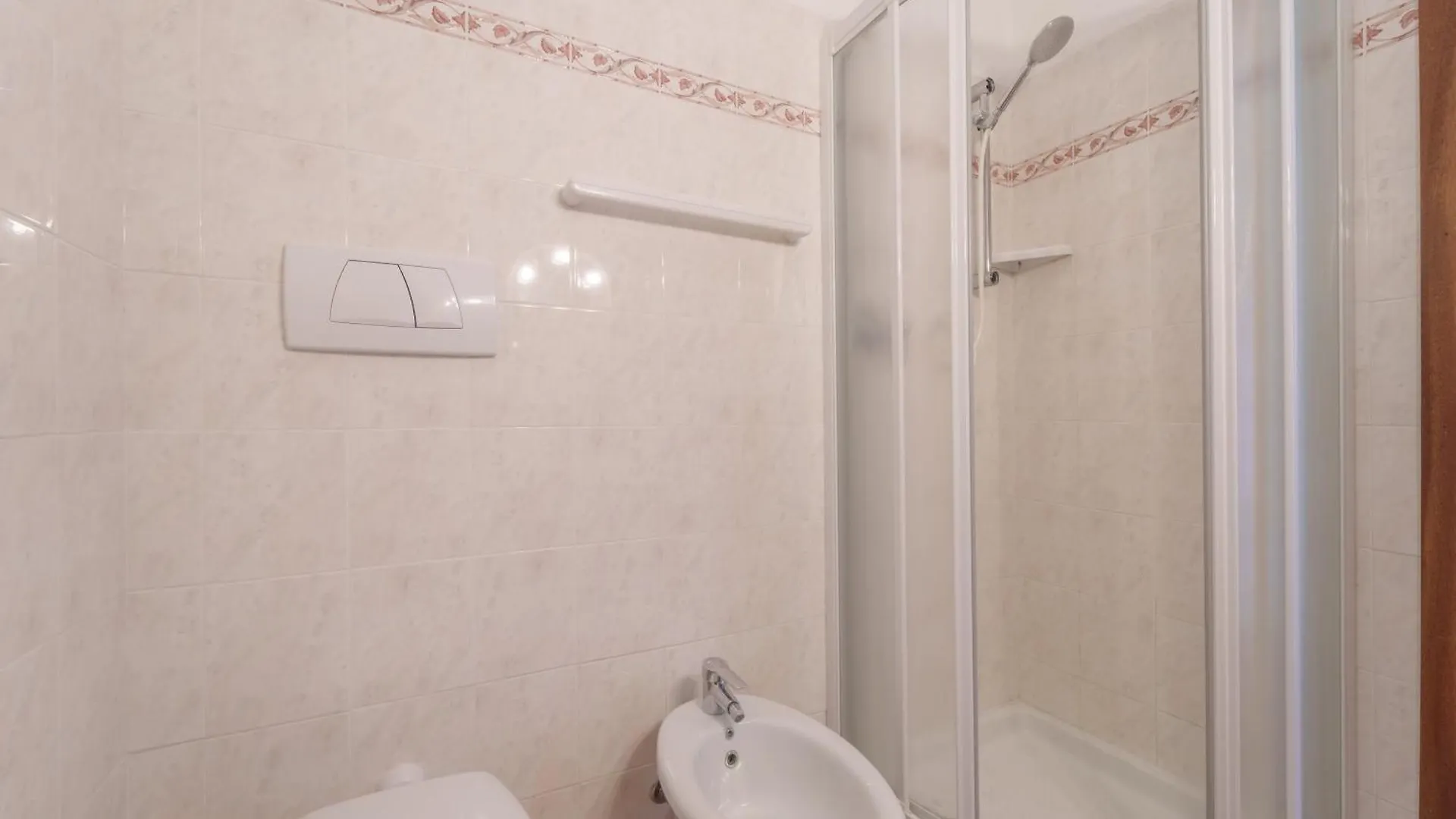 Residence I Due Golfi - Goelba Lacona 0*,